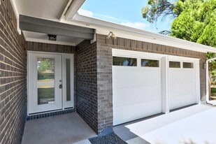 12306 Old Stage Cove in Austin, TX - Building Photo