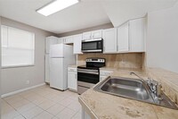 9033 Wiles Rd in Coral Springs, FL - Building Photo - Building Photo