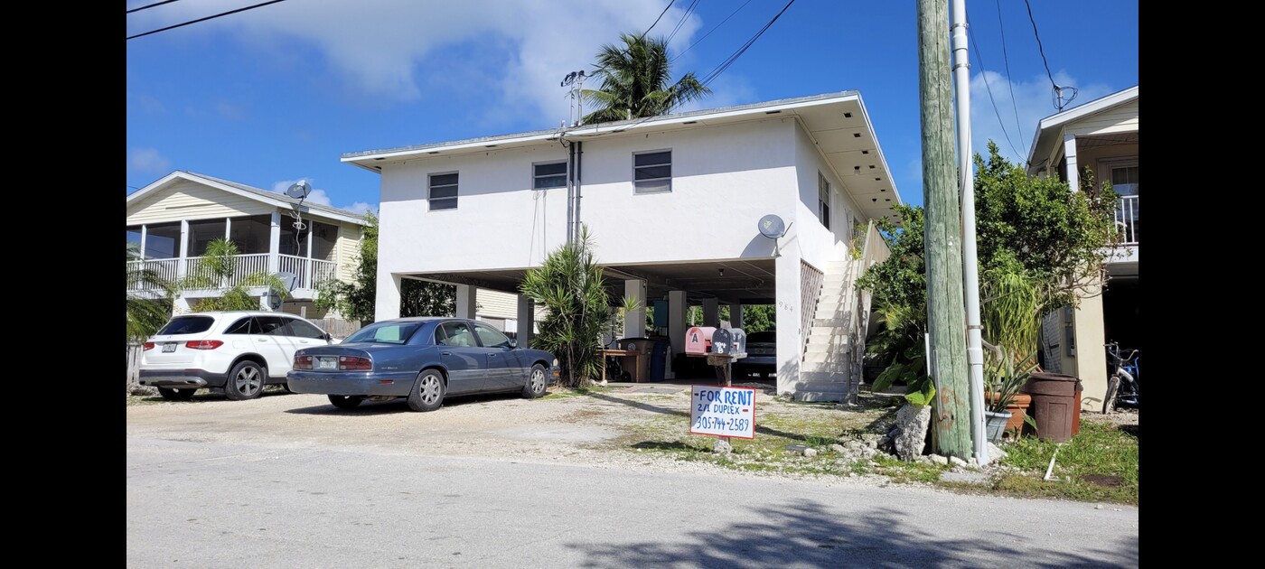 984 Gibraltar Rd, Unit Gibralter B in Key Largo, FL - Foto de edificio