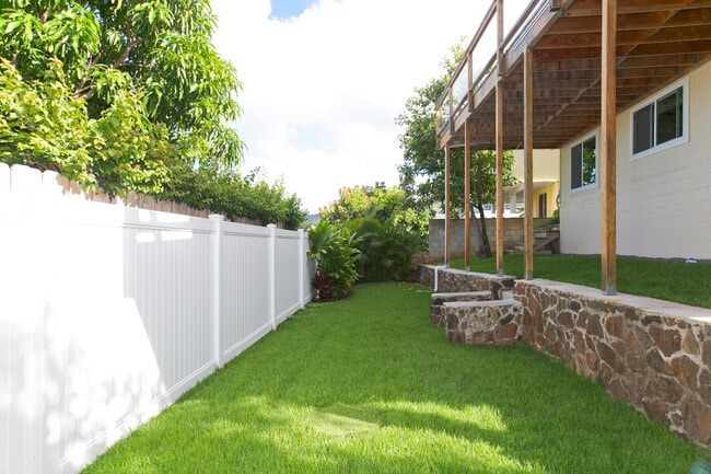 3043 Alencastre Pl in Honolulu, HI - Foto de edificio - Building Photo