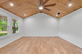 110 Wildwood Crossover St in Gun Barrel City, TX - Building Photo - Building Photo