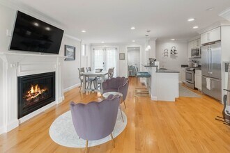 65 Green St in Boston, MA - Building Photo - Building Photo