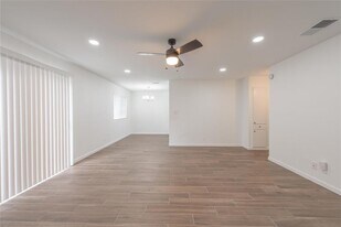 11541 Sandy Loam Trail in Austin, TX - Building Photo