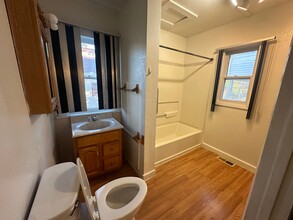 1823 Ave G in Scottsbluff, NE - Building Photo - Building Photo