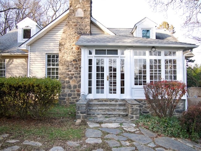 property at 317 Waterloo Ave