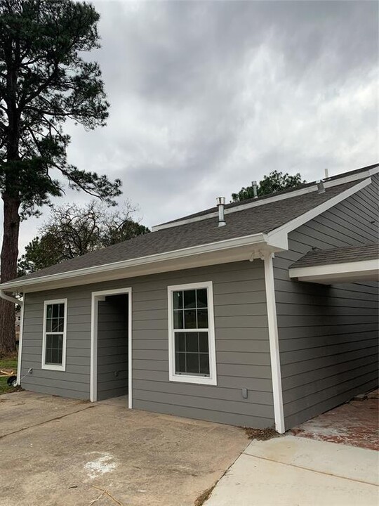 17219 Lillian Ln in Tomball, TX - Building Photo