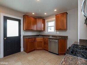 1022 Menoher Blvd in Johnstown, PA - Foto de edificio - Building Photo