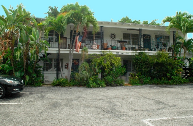 property at 612 Prosperity Farms Rd