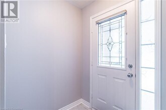 4432 Vallence Dr in Burlington, ON - Building Photo - Building Photo