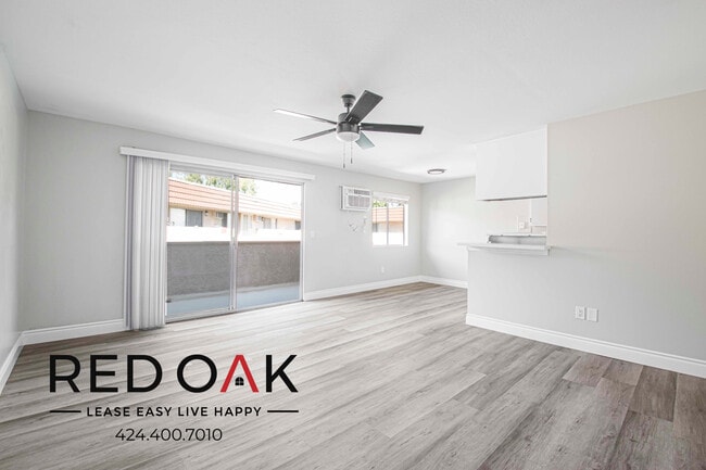 property at 821 N Wilcox Ave