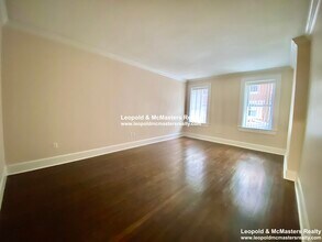 17 Short St, Unit 3 in Brookline, MA - Building Photo - Building Photo