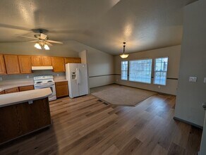 2117 W 1275 S in Syracuse, UT - Building Photo - Building Photo