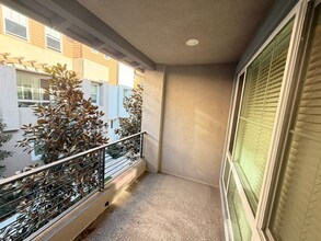 13026 Lumen Wy in San Diego, CA - Building Photo - Building Photo