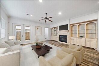 4250 Drake St in Houston, TX - Building Photo - Building Photo