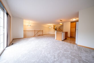 14137 Wilds Path NW in Prior Lake, MN - Building Photo - Building Photo