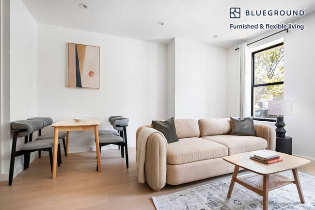 285 Kingsland Ave in Brooklyn, NY - Building Photo - Building Photo
