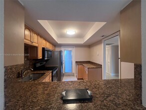 3080 N Course Dr in Pompano Beach, FL - Building Photo - Building Photo