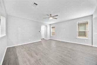 1001 Strickling Dr in Pflugerville, TX - Building Photo - Building Photo