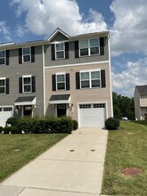 5304 Austin Knoll Ct in Charlotte, NC - Foto de edificio - Building Photo