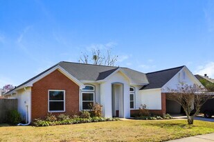 8147 Pine Springs Ln in Jacksonville, FL - Building Photo