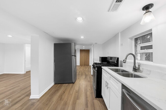 3414 N Damen Ave in Chicago, IL - Building Photo - Building Photo