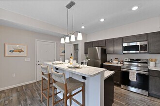 Thornton Hall in Reynoldsburg, OH - Foto de edificio - Interior Photo