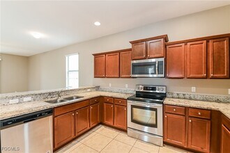 3724 SW 12th Ave in Cape Coral, FL - Building Photo - Building Photo