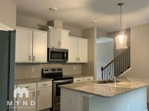 2134 Garden Pl in Atlanta, GA - Building Photo - Building Photo
