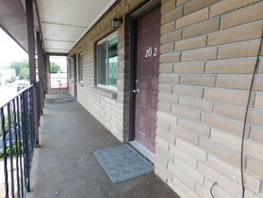 1302 Glenwood Ave in Grand Junction, CO - Building Photo - Building Photo