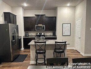 6235 Willow Point Blvd in San Antonio, TX - Building Photo - Building Photo