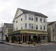 434 Broadway in Providence, RI - Building Photo
