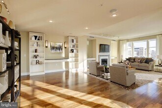 801 Key Hwy in Baltimore, MD - Building Photo - Building Photo