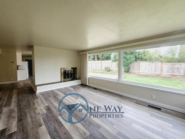 4624 Grandview Dr W in Tacoma, WA - Building Photo - Building Photo