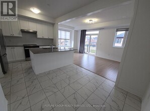 62 Morrison Cres in Whitby, ON - Building Photo - Building Photo