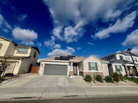 436 Rose St in Vacaville, CA - Building Photo