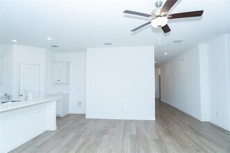 520 Truman St in Little Elm, TX - Building Photo - Building Photo