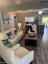 981 8th Terrace N in Naples, FL - Building Photo - Building Photo