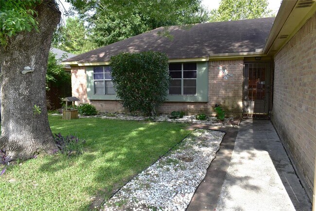 12706 Highmanor Dr in Houston, TX - Building Photo - Building Photo