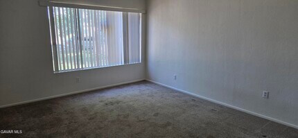 44244 Fig Ave in Lancaster, CA - Building Photo - Building Photo