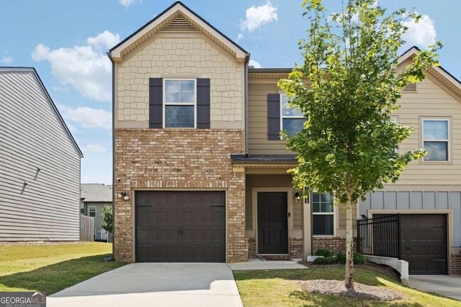 7122 Chara Ln in Atlanta, GA - Foto de edificio - Building Photo