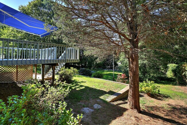 29 Rangely Dr in Trumbull, CT - Building Photo - Building Photo