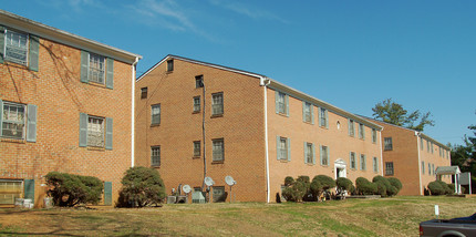 El Ray Apartments in Roanoke, VA - Building Photo - Building Photo