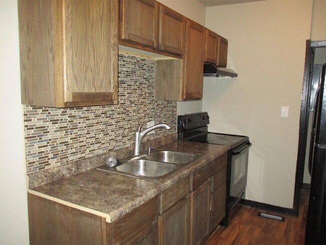 property at 13 N 14th St
