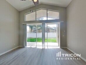 3445 Fiddlers Green Loop in Wesley Chapel, FL - Building Photo - Building Photo