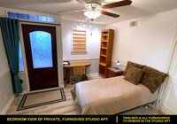 23604 Vía Fuente, Unit B-STUDIOAPT in Santa Clarita, CA - Building Photo - Building Photo