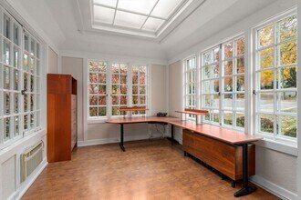 161 Clinton Rd in Brookline, MA - Building Photo - Building Photo