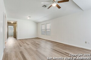 3805 Maverick Crk Rd in San Antonio, TX - Building Photo - Building Photo