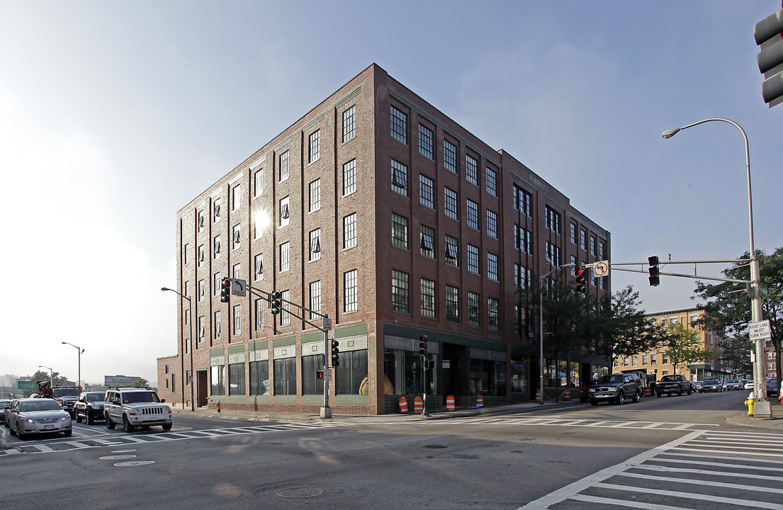 Hadley Apartments in Worcester, MA - Building Photo