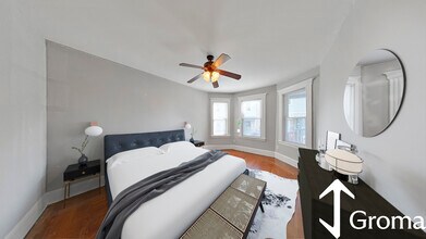 737 Parker St, Unit 1 in Boston, MA - Foto de edificio - Building Photo