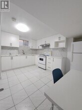 27 Macklingate Ct in Toronto, ON - Building Photo - Building Photo